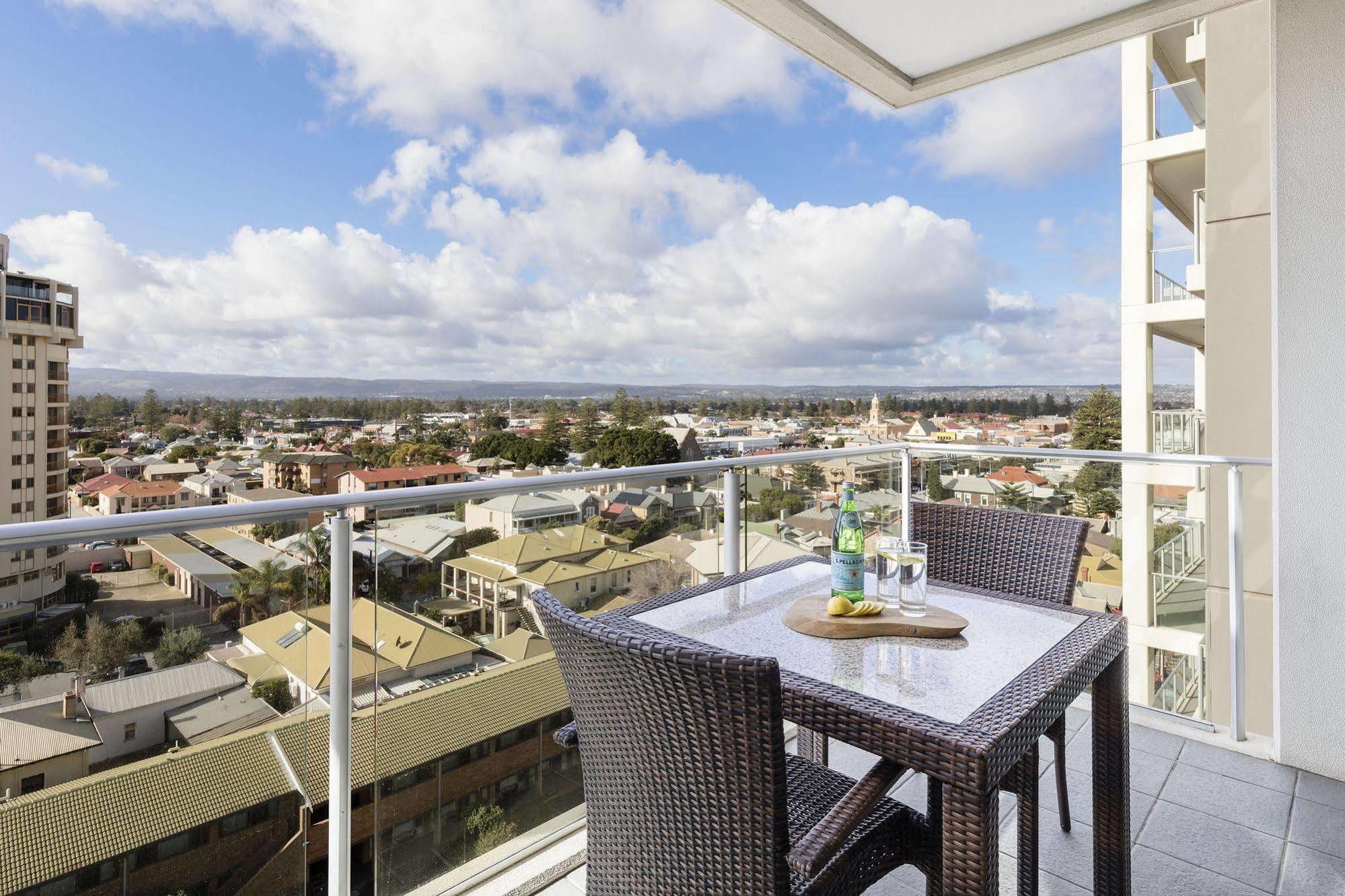Oaks Glenelg Liberty Suites Аделаїда Екстер'єр фото